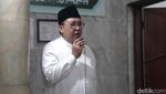 Jelang Eksekusi, Buni Yani Salat Jumat di Tebet