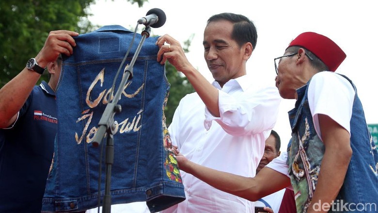 Jokowi Diberi Gelar Cak Jancuk, Pengamat Budaya: Iku Kenemenen Rek