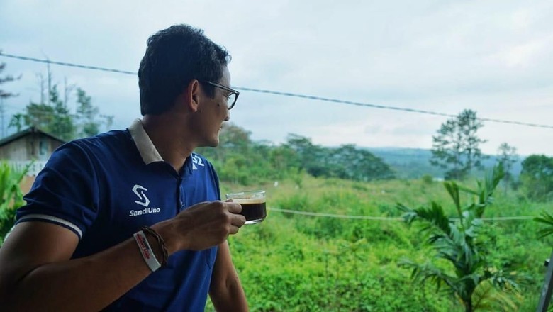 Mampir di Warung, Sandiaga Minta Kopi Sanger Dipatenkan Mampir di Warung, Sandiaga Minta Kopi Sanger Dipatenkan
