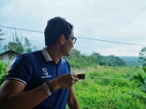 Mampir di Warung, Sandiaga Minta Kopi Sanger Dipatenkan