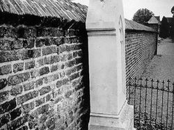 Kumpulan Potret Sejarah yang Humanis