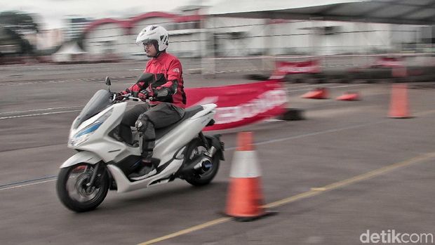 PCX Listrik