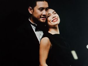 Richard Muljadi dan Shalvynne Chang Serba Hitam-Putih di Prewedding