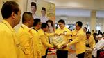 Saat Airlangga Bakar Semangat Kader Golkar di Bogor