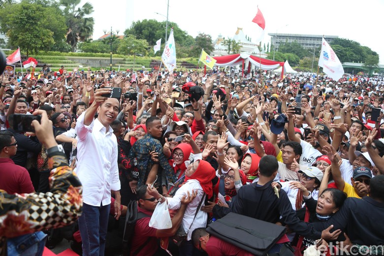 Jokowi: Saya Kurus tapi Tak Takut untuk Kepentingan Bangsa Jokowi: Saya Kurus tapi Tak Takut untuk Kepentingan Bangsa