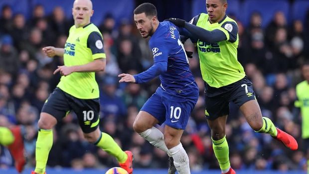 Eden Hazard berhasil mencetak dua gol di laga lawan Huddersfield.