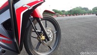 Maka, saat ini hanya ada tiga motor bebek yang jadi andalan Honda di Indonesia yaitu Supra GTR, Revo, dan Supra X. Foto: Syubhan Akib