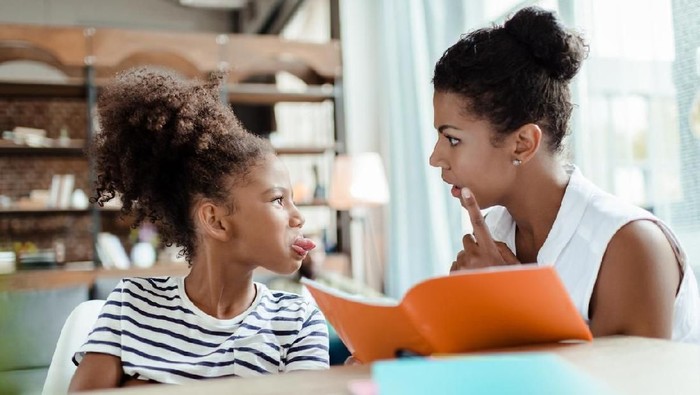 Ilustras ibu dan anak/ Foto: iStock Ilustras ibu dan anak/ Foto: iStock
