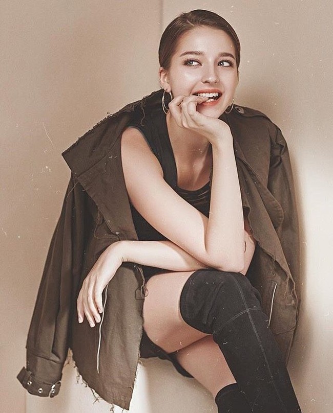 Kenalan dengan Danilova Angelina, model asal Rusia yang sukses berkarier di Korea Selatan. Foto: Dok. Instagram @angelinadanilova