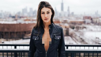 Musim Salju Ekstrem, Influencer Ini Tuai Kontroversi Foto Pakai Baju Renang