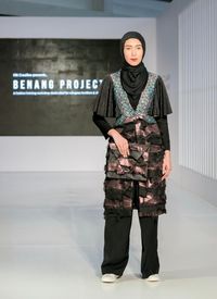 From Kalideres to Paris: Karya Pengungsi Dibawa Desainer ke Catwalk