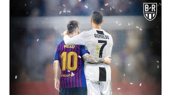 Ronaldo memang sudah meninggalkan kompetisi Spanyol, tempatnya dulu bersaing secara langsung dengan Messi. Tapi dengan cara mereka sendiri, kedua pemain top itu tetap menjaga persaingan. (Foto: Internet/Twitter)