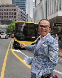 Perkenalkan Batik, Tantowi Yahya 'Fashion Show' di Jalanan New Zealand