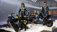 Sky Racing Team VR46 akan turun di kelas Moto2. Line up pebalapnya diisi Nicolo Bulega (kiri) dan Luca Marini (kanan), adik Valentino Rossi yang erupakan pemilik tim. (Foto: Instagram @skyracingteamvr46)