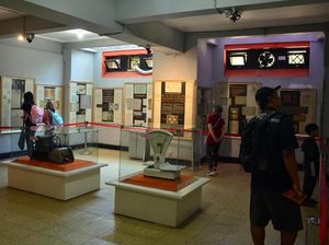 Foto: Penasaran Isi Museum Pos Indonesia