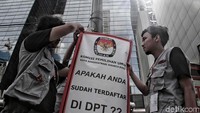 Fasilitas memeriksa status pendaftaran pengunjung itu pun diharapkan mampu meminimalisir adanya kecurangan penggunaan suara palsu di Pemilu 2019 mendatang.