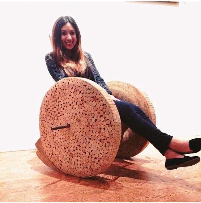 Condell ditemukan tewas di apartemennya di Manhattan dengan sehelai kain di lehernya pada Rabu (30/1/2019). Seperti dilaporkan oleh New York Post, Condell yang bekerja sebagai ahli gizi untuk Top Balance Nutrition di Manhattan, tak muncul untuk bekerja pada hari tersebut, membuat rekan kerja khawatir dan memanggil polisi ketika mereka juga menemukan catatan yang memprihatinkan yang dia bagikan di situs pribadinya. Foto: Dok. Instagram @taracondell