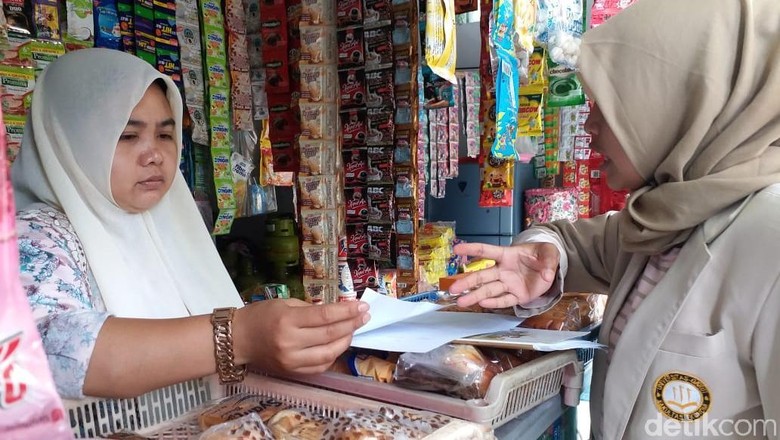 Satgas Anti Kasbon, Lindungi Pemilik Warung di Garut Dari Utang Satgas Anti Kasbon, Lindungi Pemilik Warung di Garut Dari Utang