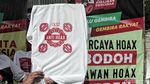 Aksi Masyarakat Lawan Hoax di CFD Jakarta