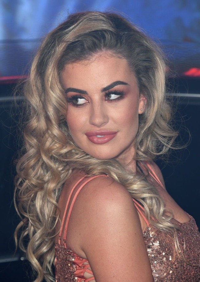 Chloe Ayling diculik di Milan, Italia. Ketika itu, Chloe menyangka ia mendapatkan pekerjaan untuk sebuah pemotretan. Nyatanya, sesampainya di studio wanita 20 tahun tersebut diberi obat ketamine yang membuatnya tak sadar. Ia pun dimasukkan dalam kantong kanvas dan dikirim ke sebuh peternakan di daerah Piedmont. Chloe juga diikat dan berada di dalam sebuah kotak semalaman. Model tersebut disekap di dalam sebuah rumah peternakan. Chloe diberi tahu jika ia akan dijual sebagai budak seks dan akan dibunuh jika menolak. Foto: Dok. Getty Images