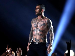 Chord Gitar dan Lirik Lagu Girls Like You Maroon 5