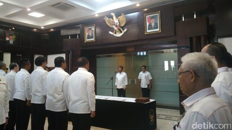 Wiranto ke Bawahan: Cerahkan Masyarakat, Jangan Sampai Salah Pilih Pemimpin Wiranto ke Bawahan: Cerahkan Masyarakat, Jangan Sampai Salah Pilih Pemimpin