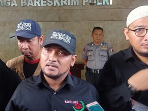 Jokowi-Prabowo Disebut Tak Bahas Habib Rizieq, Begini Respons PA 212