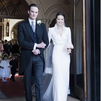 Keduanya lalu memutuskan untuk putus saja. Keduanya pun sudah sama-sama move on. Arabella menikah dengan pria bernama George Galliers-Pratt pada 2014. Foto: Vogue