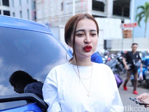 Rebut Pacar Orang, Cupi Cupita Merasa Lebih Seksi