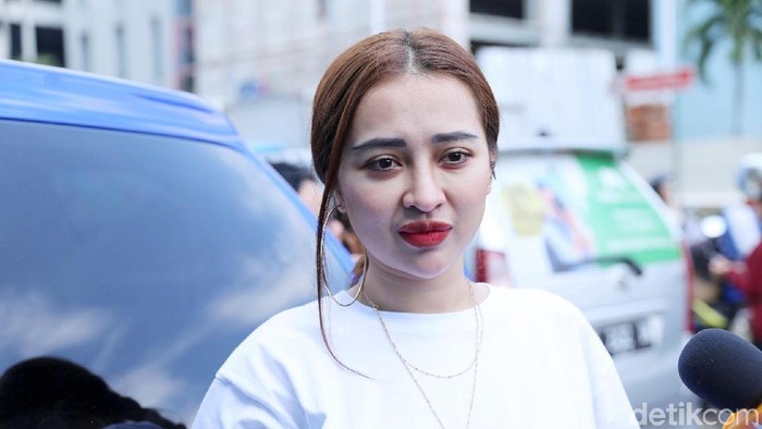 Cupi Cupita saat ditemui di studio Trans TV.