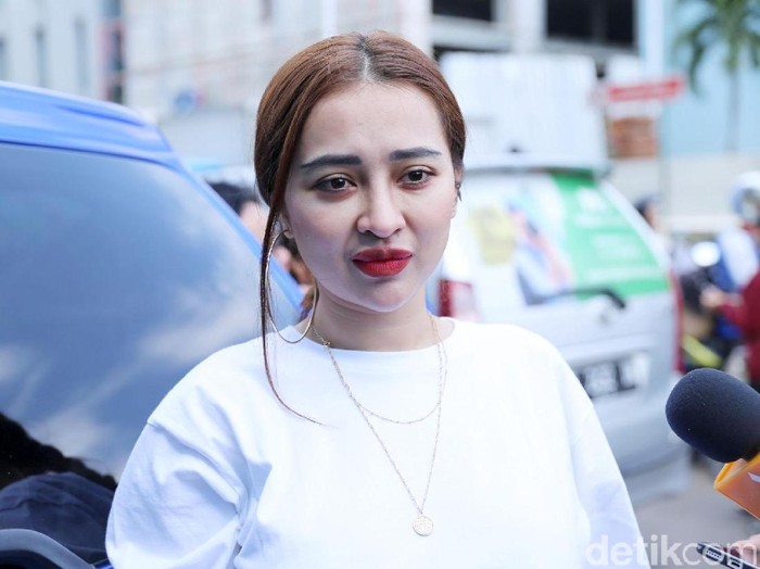 Cupi Cupita saat ditemui di studio Trans TV.