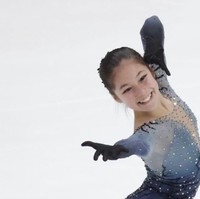 Rekor diciptakan untuk dipecahkan. Adalah sebuah penghormatan dia bisa melakukannya. Betapa talenta yang fenomenal. Bisa mengatasi tekanan seperti dia dan mendorong amplop teknis sejauh dia, di usia itu, sangat mengagumkan. Aku pikir dia adalah masa depan olahraga ski es wanita masa depan, kata Tara Lipinski. Foto: Instagram @alysaxliu