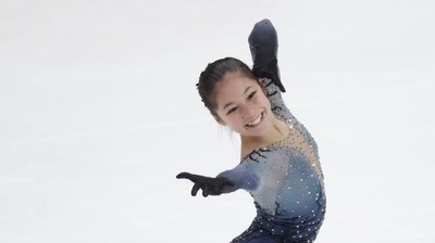 Remaja Cantik Ini Pecahkan Rekor Sebagai Pemenang Olahraga Ski Es Termuda