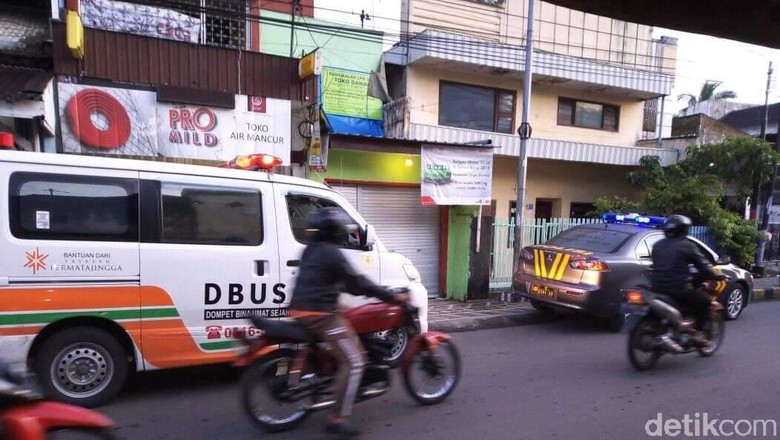 Jatuh dari Motor, Seorang Pria Tewas dengan Mulut Berbusa Jatuh dari Motor, Seorang Pria Tewas dengan Mulut Berbusa
