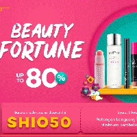 Tidak berencana keluar rumah saat libur Imlek besok? Anda bisa memanfaatkan waktu untuk berburu diskon yang ditawarkan JD ID. Untuk para wanita, Anda bisa menemukan beragam makeup hingga produk perawatan yang diskon sampai 80%. Beragam brand yang produknya susut harga, antara lain The Saem, LOreal Paris, Kose, hingga Elizabeth Arden. Foto: JD ID