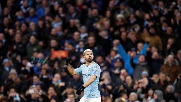 Sergio Aguero mencetak hattrick ke gawang Arsenal. (