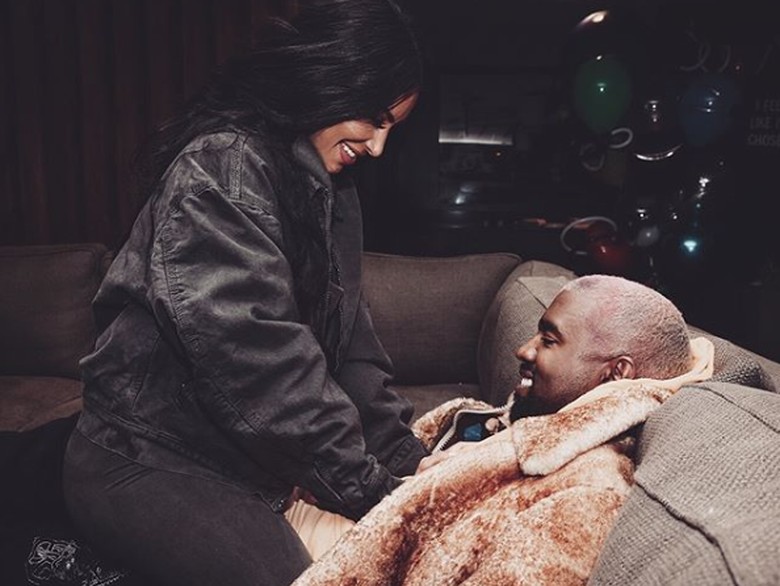 Kim Kardashian Ungkap Kebiasaan Buruk Kanye West, Apa Itu? Kim Kardashian Ungkap Kebiasaan Buruk Kanye West, Apa Itu?