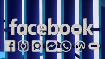Dua layanan yang dibeli Zuckerberg, Instagram dan WhatsApp juga bekembang amat luar biasa dan dominan di industrinya masing-masing. Foto: Reuters