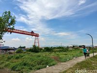 Jalan Utama Warga Terancam Ditutup Pabrik Girder Kereta Cepat