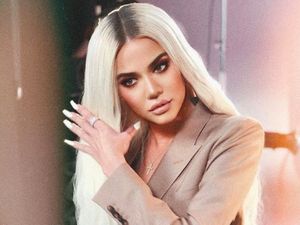 Khloe Kardashian Dicibir karena Buang-buang Tisu Toilet yang Lagi Langka