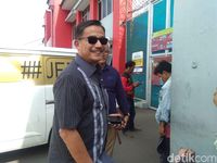 Ferry Mursyidan Baldan jenguk Ahmad Dhani di Rutan Cipinang
