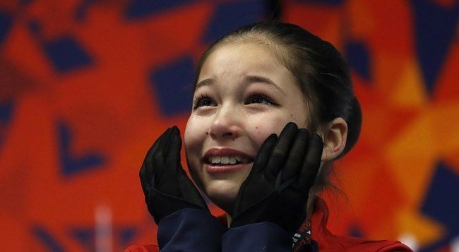 Hal ini pun merupakan sebuah sejarah. Sebelum Alysa, atlet termuda yang pernah menjadi pemenang perlombaan ice skating termuda di Amerika Serikat dipegang oleh Tara Lipinski di tahun 1997. Ketika itu, usianya 14 tahun. Foto: Instagram @alysaxliu