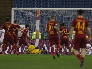 Roma Memang Harus Ditampar Dulu Biar Bangkit