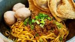 Biar Semangat Enaknya Sarapan Yamien yang Mulur Manis