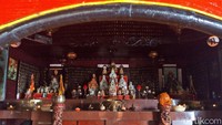 Di vihara yang memiliki tuan rumah Mak Co Kwan Im ini, perayaan besar akan dilaksanakan pada hari lahir Dewi Kwan Im (Aji Kusuma/detikTravel)