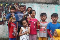 Cupang dibagikan ke masyarakat. 