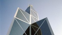 Bangunan Bank berbentuk menara, dengan tinggi hingga 315 meter dan memiliki 70 lantai. (istimewa/jmhdezhdez.com).