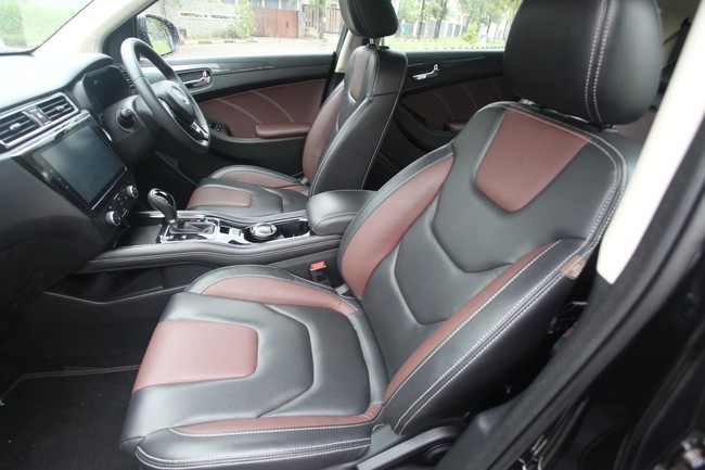 DFSK Glory 580, SUV China Bermesin Turbo
