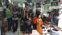 Sejumlah tokoh dari Komunitas Lima Gunung menyampaikan testimoni tentang kiprahnya selama ini di Komunitas Lima Gunung. Para seniman pun berdatangan di pembukaan museum ini (Eko Susanto/detikTravel)