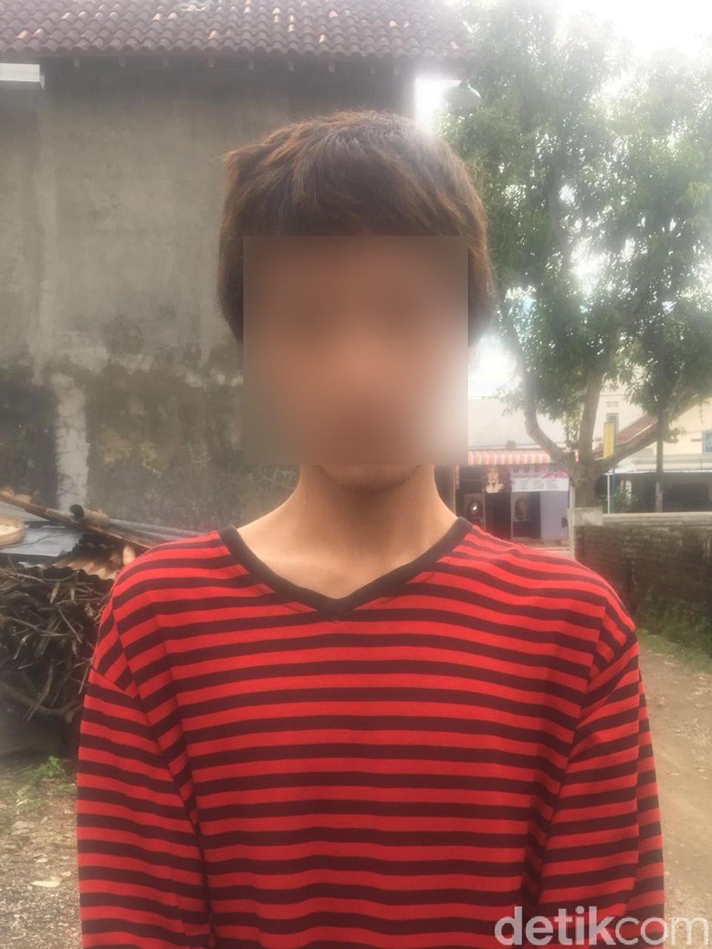 Pemuda Sakit Hati Penyebar Video Syur Sang Mantan Ditangkap Pemuda Sakit Hati Penyebar Video Syur Sang Mantan Ditangkap